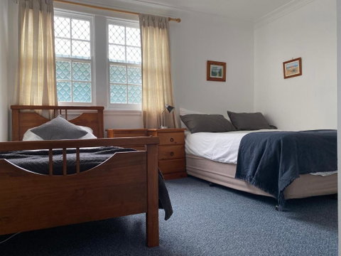Allamanda House 3 Willow Street - Accommodation Perth 6