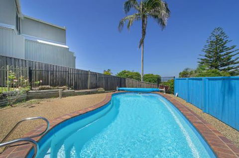 Relax At Lighthouse 4 Lighthouse Road - Accommodation Perth 3