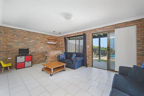 Relax At Lighthouse 4 Lighthouse Road - Accommodation Perth 5