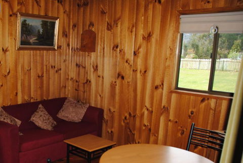The Wombat Cottage - Perth Resorts 2
