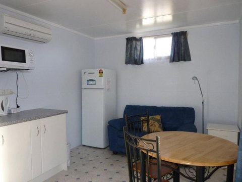 Leander Reef Holiday Park - Accommodation Perth 3