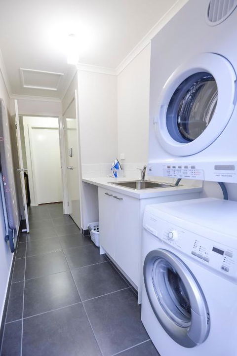 Beischer Apt A - Accommodation Perth 4