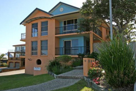 Phoenix Terrace Townhouse Yamba - Accommodation Perth 0
