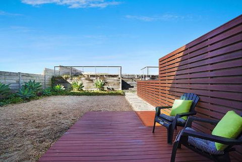 Perfect Beach Front Duplex The Entrance North - Accommodation Perth 4