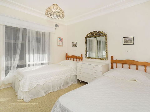 Toowoon Bay Beachside Unit Unit 4 - Accommodation Perth 1