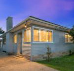 The Entrance North Lakeside Cottage - Accommodation Perth