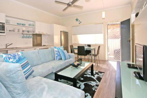 Yamba Daze Sunset Pet Friendly - Accommodation Perth 3