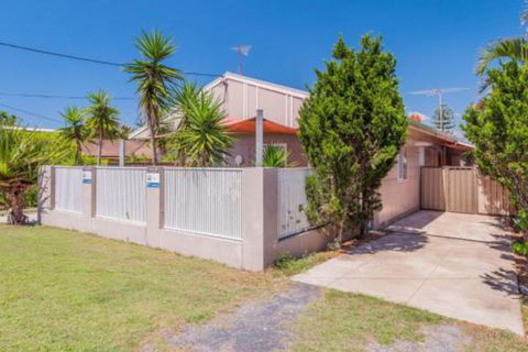 Yamba Daze Sunset Pet Friendly - Accommodation Perth 4