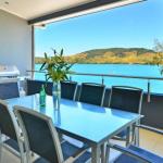Villa 4 The Edge On Hamilton Island Waterfront High Ceilings Modern Amenities Plus Buggy - Perth Resorts 0
