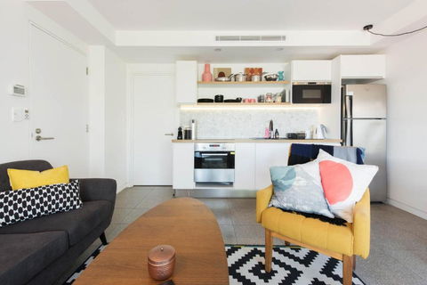 Scandi Beach Apartment - Accommodation Perth 2