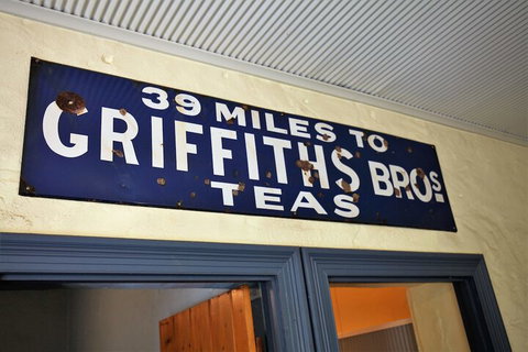 Griffiths Cottage - Accommodation Perth 2