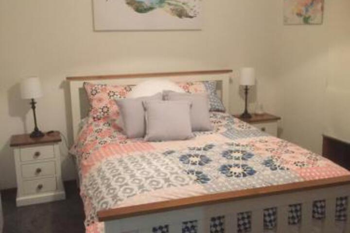 Cochranes Creek VIC Perth Resorts