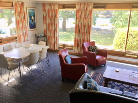 Orford Prosser Holiday Units - Accommodation Perth 6