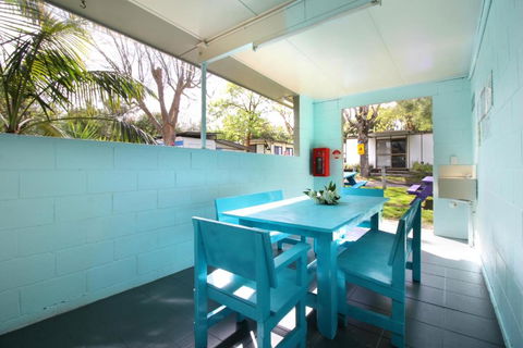 Mornington Peninsula Retro Caravans - Perth Resorts 1