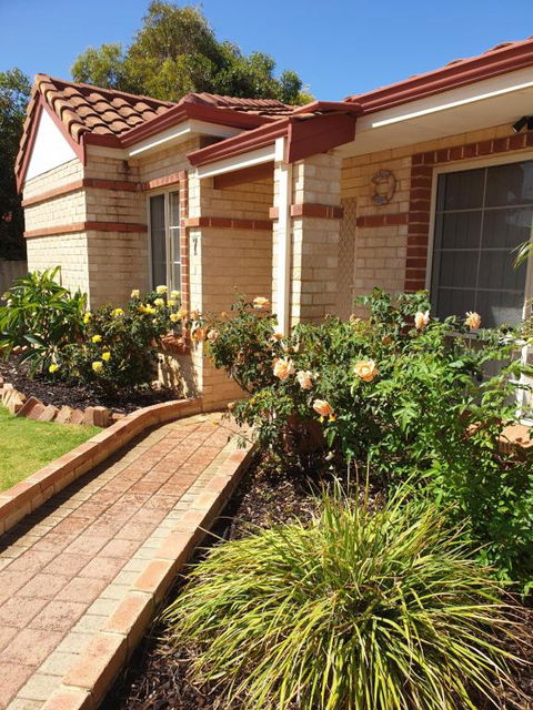 Beachside Retreat 2 - Accommodation Perth 2