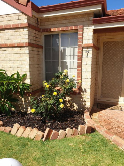 Beachside Retreat 2 - Accommodation Perth 4