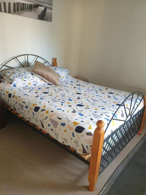 Beachside Retreat 2 - Accommodation Perth 6