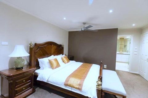 Pride Leisure Tudor House - Perth Resorts 4