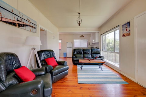 Wings & Waves - Accommodation Perth 5