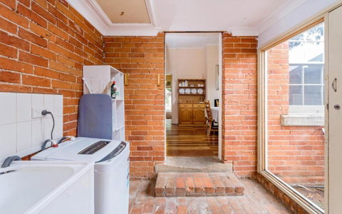 Eliza 1875 Red Brick Duplex Townhouse - Accommodation Perth 5