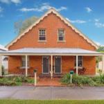Eliza 1875 Red Brick Duplex Townhouse - Accommodation Perth 0