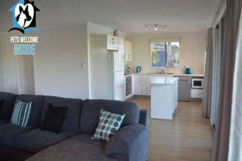 Beautiful Sea & Lake - Accommodation Perth 5
