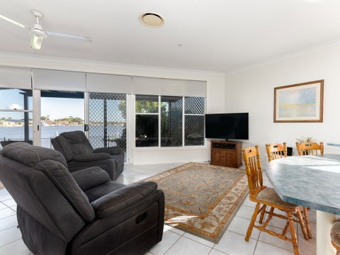 21 Melaleuca Drive - Accommodation Perth 2