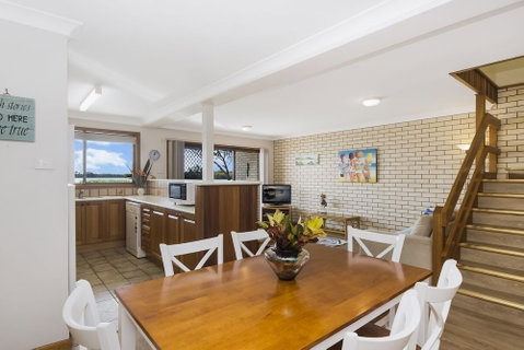 Peninsula Court 6 - Accommodation Perth 5