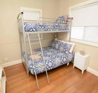 Just Renovated 2BR Cottage in Heart of Wentworth - Accommodation Perth