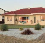 Jewel of the South Beachfront Holiday Rental - Perth Resorts