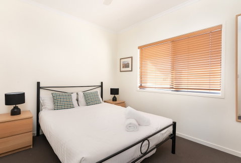 Six River - Accommodation Perth 2