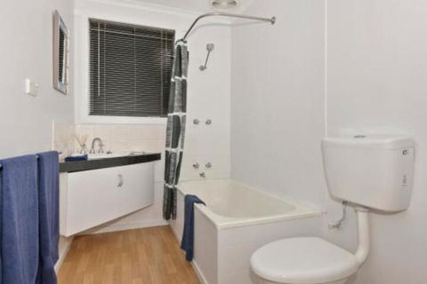 Elkie Villa 2 Bedroom Unit Burnie - Perth Resorts 5