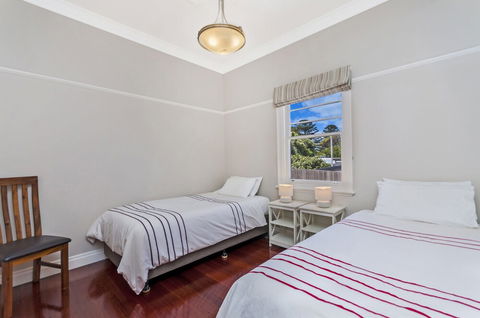 Merri Place - Perth Resorts 3