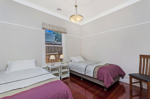 Merri Place - Perth Resorts 4