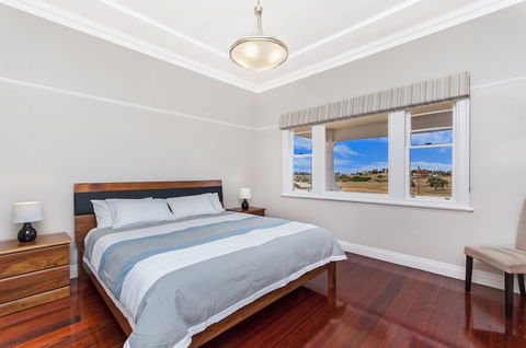 Merri Place - Perth Resorts 6