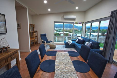 The Hill House - Accommodation Perth 3