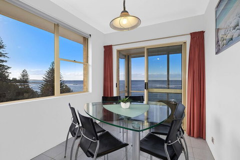 Stunning Toowoon Bay On Charlton - Accommodation Perth 4