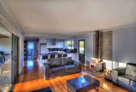 Muirs Beach Retreat - Perth Resorts 6