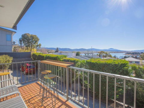 Boronia 7 / 30 Nettin Circuit - Accommodation Perth 1