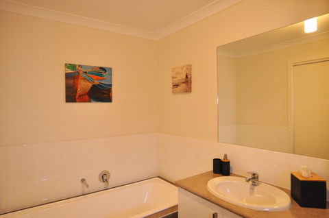 Markeish Retreat Inlet Side Free Wifi - Perth Resorts 5