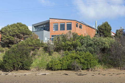 Novo Luxury Apartment - Accommodation Perth 0