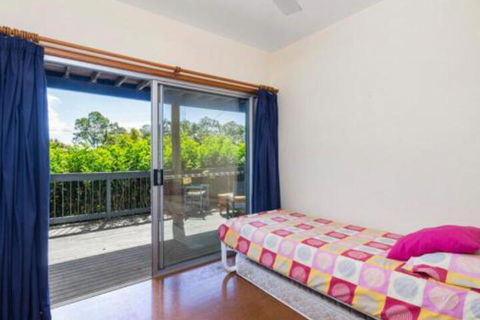 Blue Poles (Pets Allowed) - Perth Resorts 5