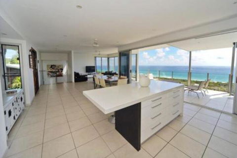Oceanside 3 Bedrooms - Perth Resorts 6