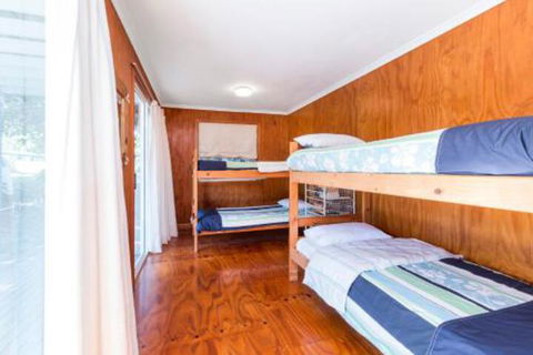 12 Yarrong Road - Perth Resorts 4