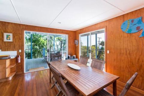 12 Yarrong Road - Perth Resorts 2