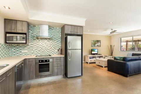 At Melaleuca 3 - Accommodation Perth 0