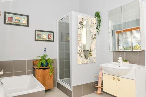 Land Of Lost Treasure - Accommodation Perth 6