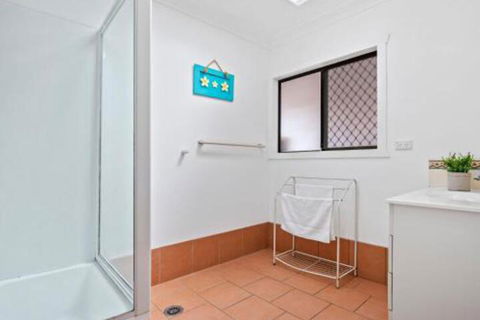 Blue Haze Air Conditioned Comfort - Accommodation Perth 3