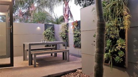 The Good Life - Accommodation Perth 6