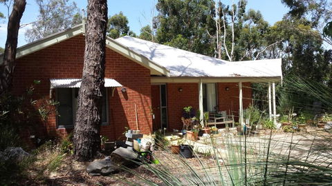 Stringybark Hills Retreat - Perth Resorts 6